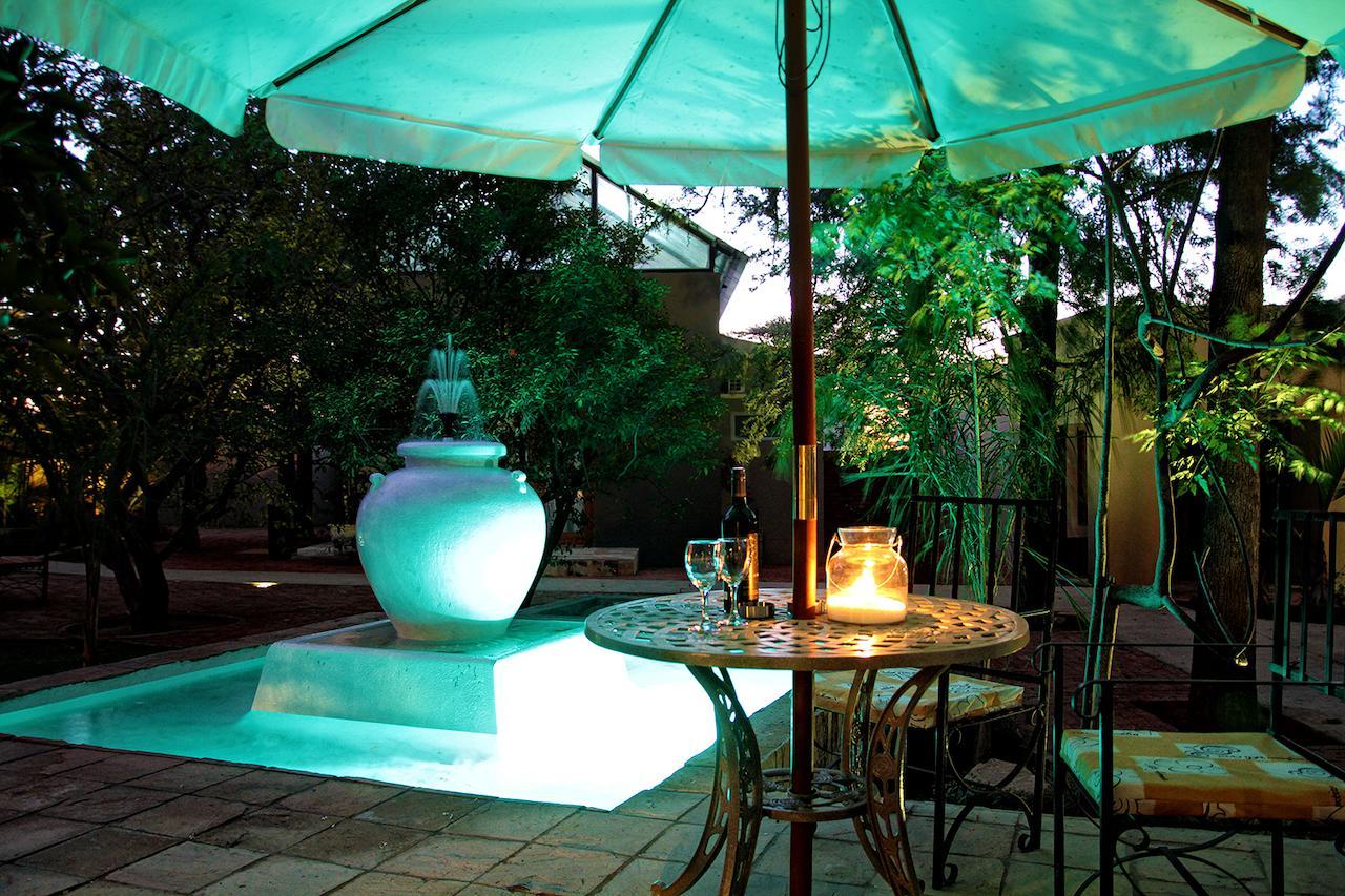 Village Boutique Hotel Otjiwarongo Exterior foto