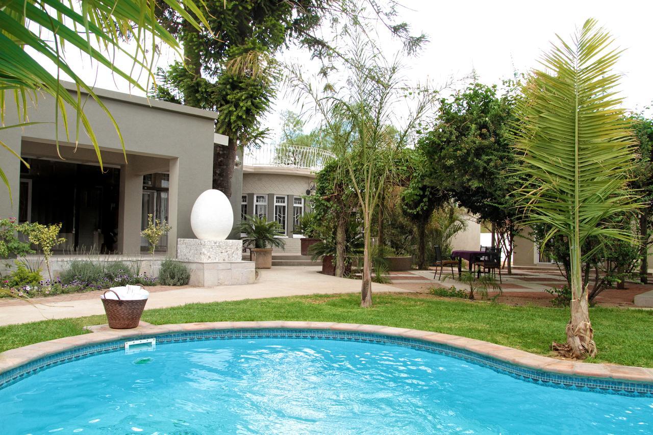 Village Boutique Hotel Otjiwarongo Exterior foto
