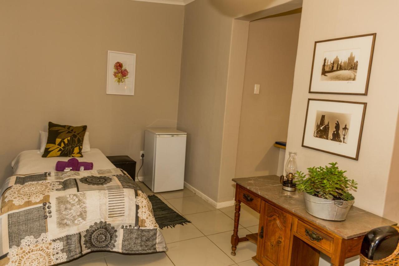 Village Boutique Hotel Otjiwarongo Exterior foto